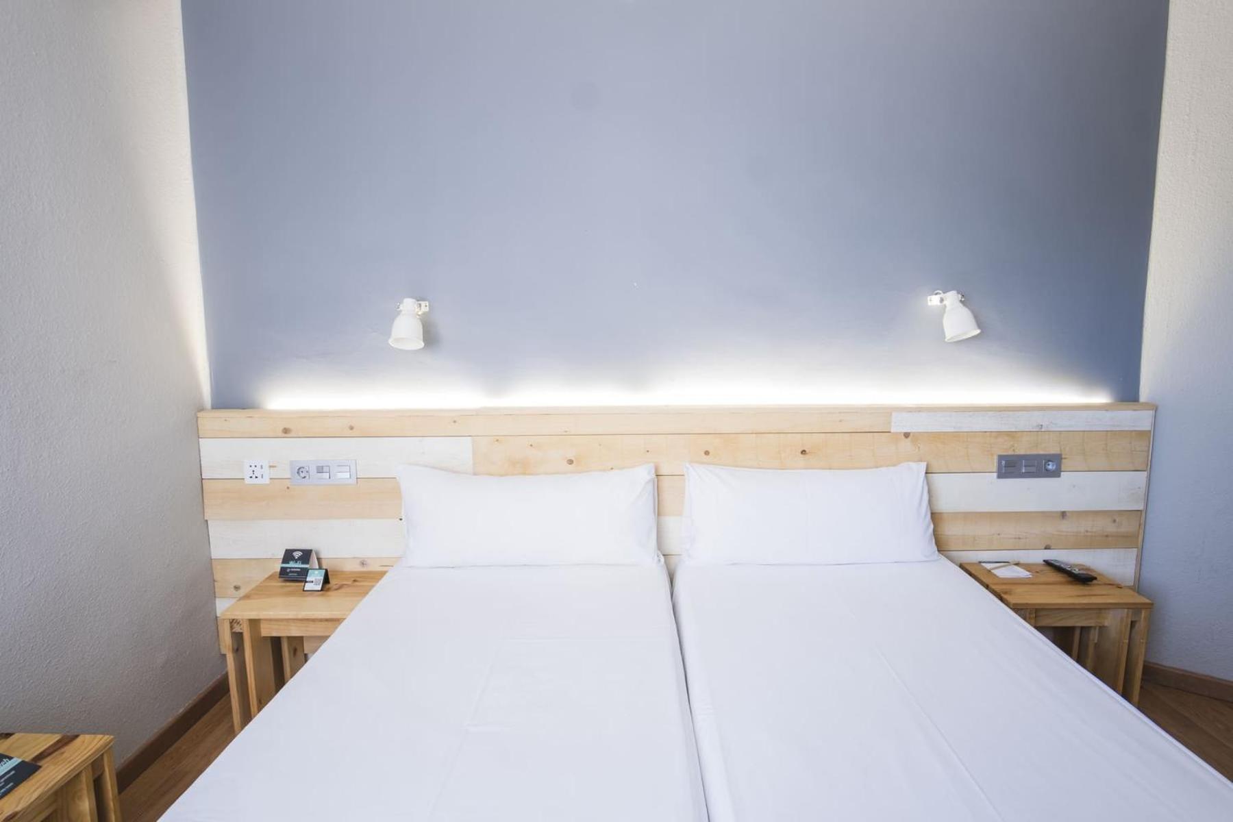 Hotel Alda Centro Ponferrada Bagian luar foto